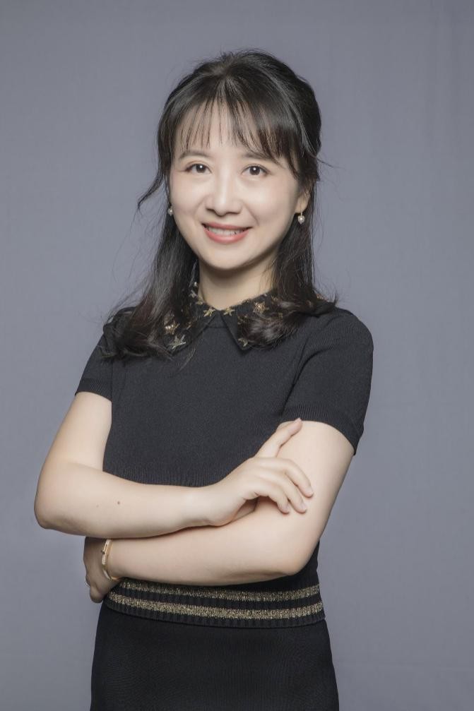 (腾讯游戏副总裁、腾讯游戏学院院长夏琳。)