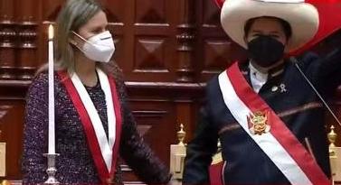 秘鲁新任总统佩德罗-卡斯蒂略宣誓就职