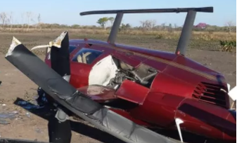巴西一架载有毒品的直升机坠机（现场画面截图）