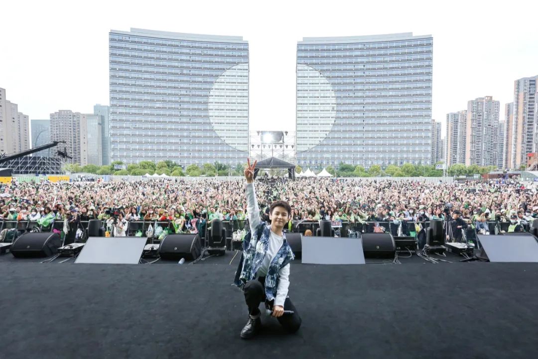 中国第一代养成系男团解散八年后