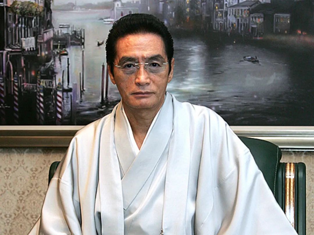 "日本黑帮头目野村悟得知自己被判处死刑后,在法庭上对法官高喊.