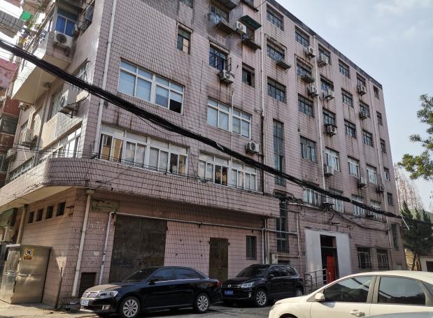 彭浦新村街道彭一小区原拆原建居民在租房过渡后将搬回住上高层新房