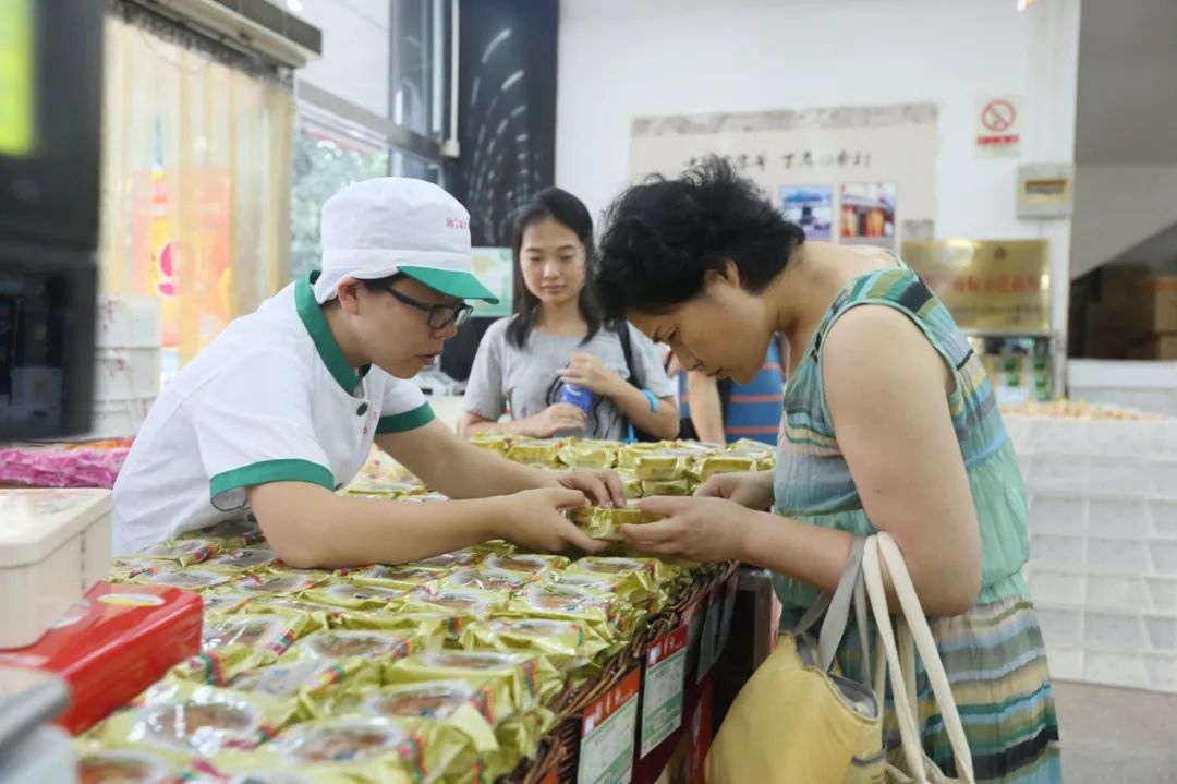 五星級酒店賣的高端月餅有多坑？