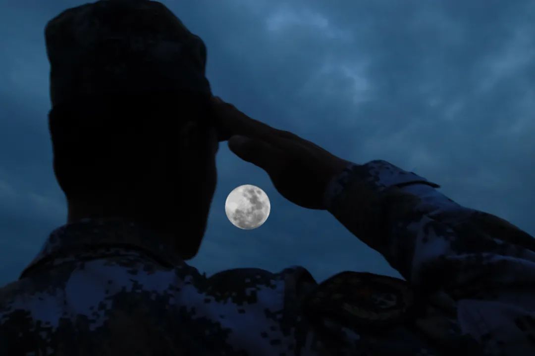 中秋节,讲述月亮和军人的故事