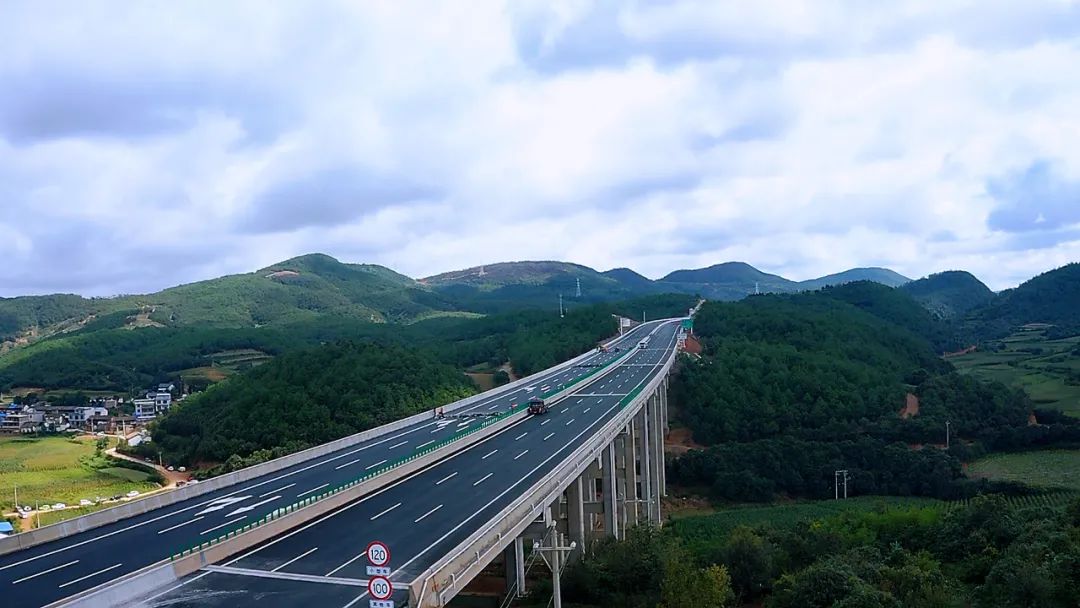 云南交通建设频传捷报|高速公路|高速|曲靖