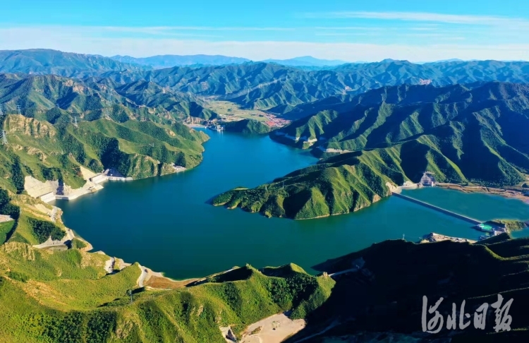图为丰宁电站下水库。