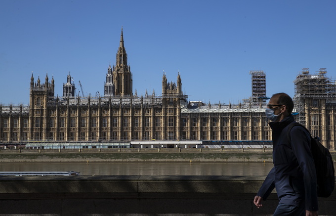 英媒两名毒贩在英国议会大厦内被捕