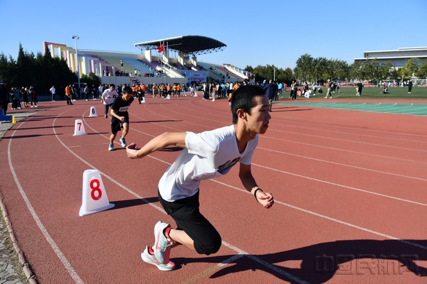 中国民航大学举办第十二届阳光体育运动会