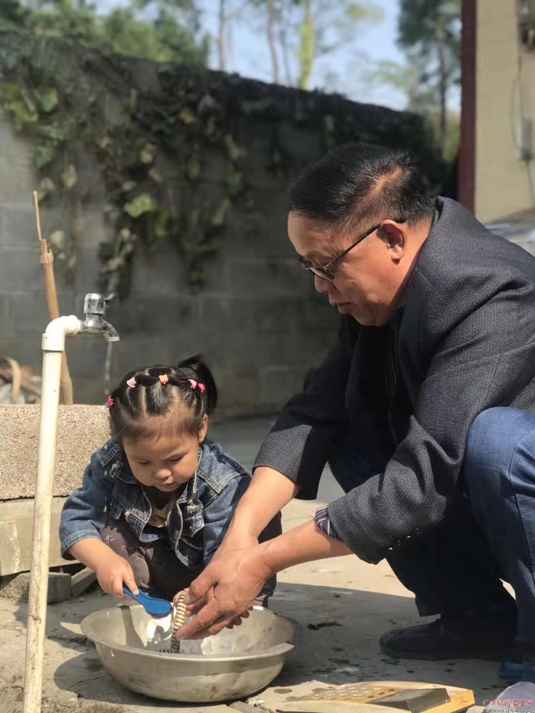 树优良家风 建和美家庭