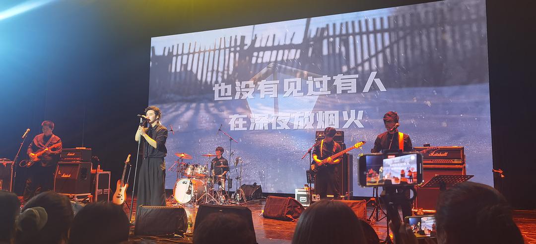 《漠河舞厅》爆火,东北舞厅正在消失:3元跳一晚,能撑一年是一年