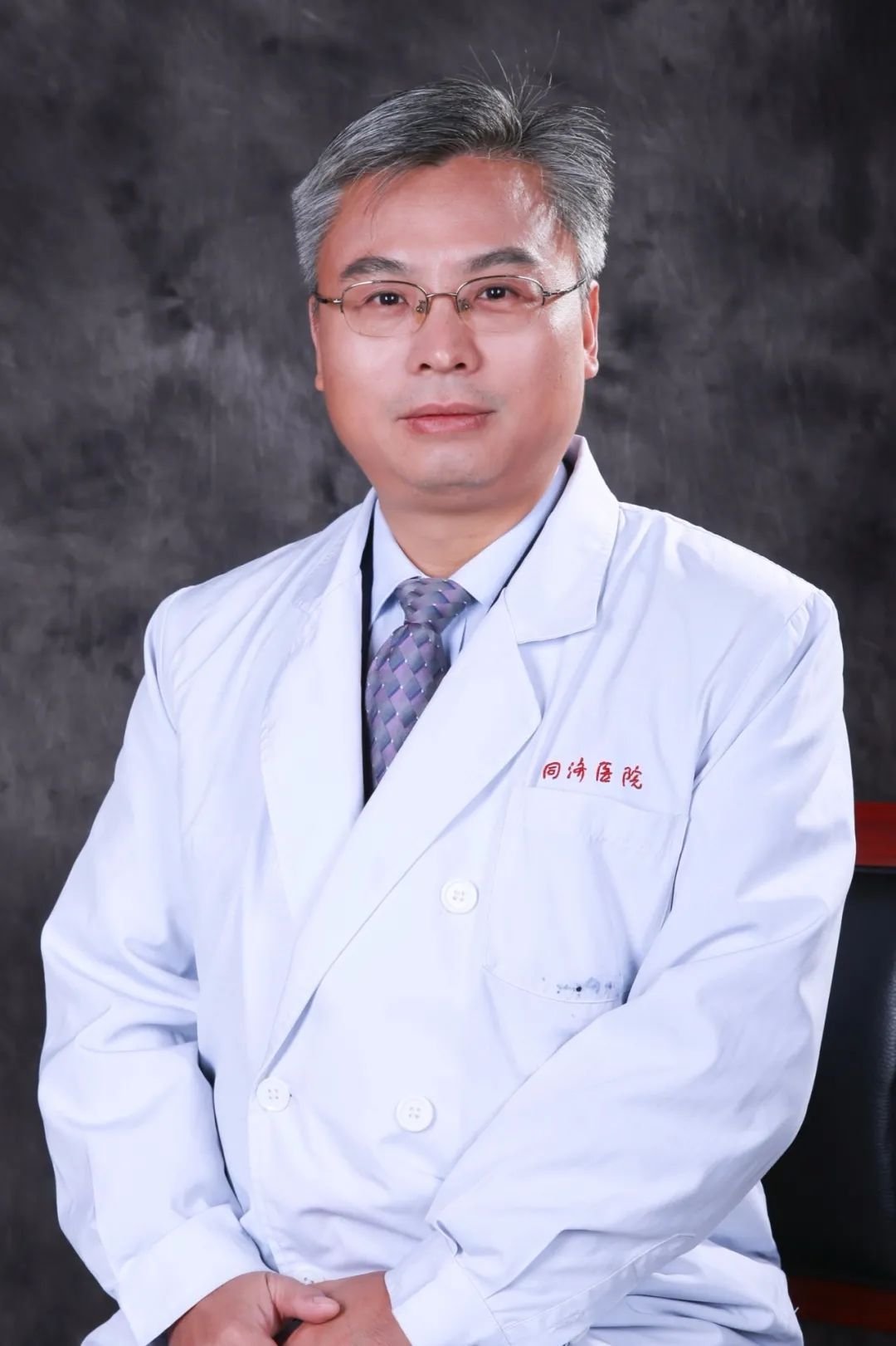 以往胰头部肿瘤即便是良性病变一定要做胰头十二指肠切除术,需要切除