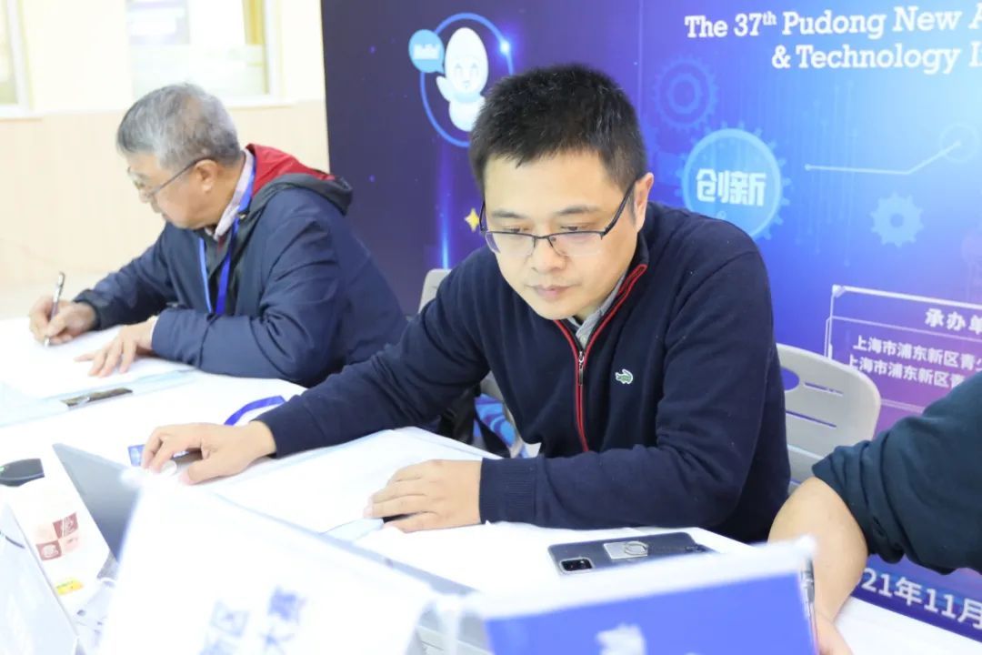 c9d1-4e8211a8dcb4303694f7d383c5ecec0d.jpg