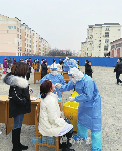 济南市人民医院进行核酸采样实战训练。