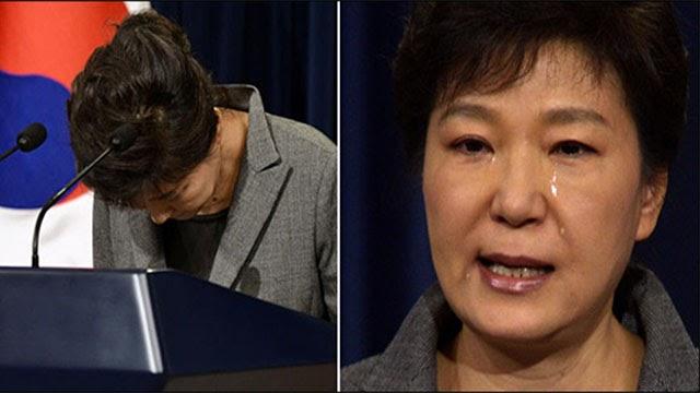 ▲2016年11月4日，朴槿惠在青瓦台发表对国民讲话，流泪致歉。图据韩联社