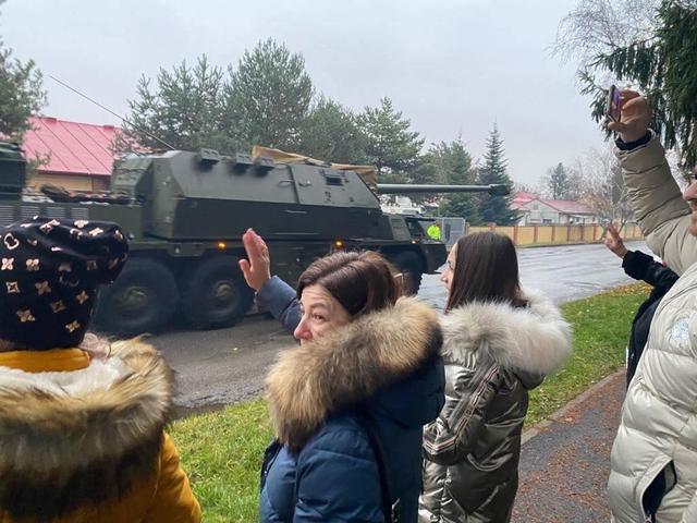 波兰境内的斯洛伐克炮兵连 图源：社交媒体