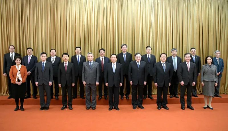 科技进步奖主要完成人 14c7-7dc8713ee171a3fce21bd49f210b2227.jpg