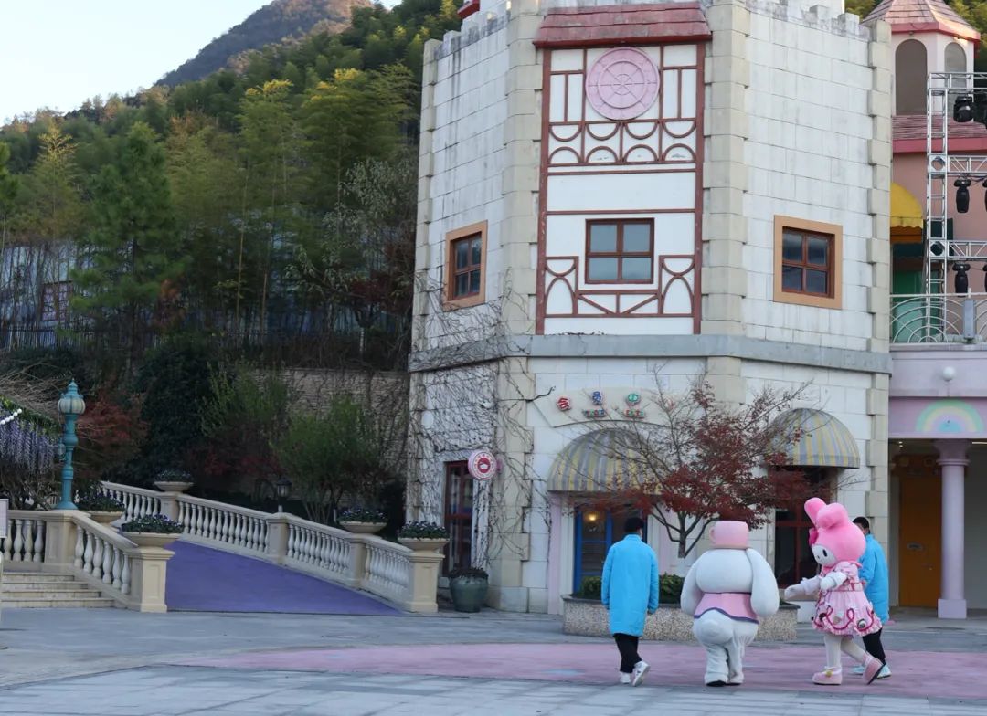 玲娜贝儿爆红阴影下,失落的杭州HelloKitty乐园 玲娜贝儿爆红阴影下,失落的杭州HelloKitty乐园