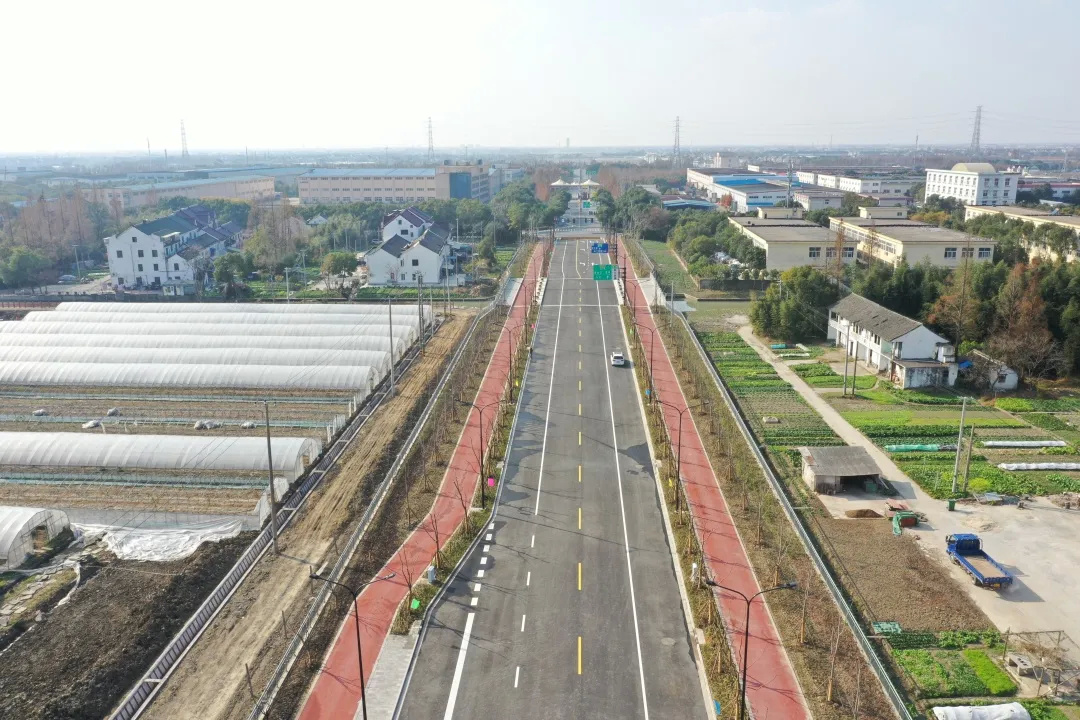 如何上高速入口和出口 a11a-524f691c8aa6229dc8fa908800c04e31.jpg