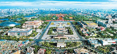 站在照片前,观众宛如从空中俯瞰北京城市中轴线,南起正阳门,北至奥林