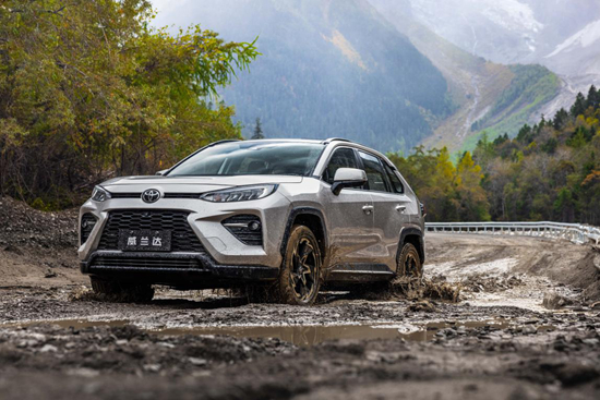 城市代步周末露营 这辆四驱SUV标杆是首选