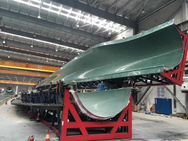 图一 大型风电叶片模具