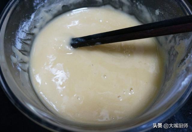 饼店做葱油饼的秘诀,金黄酥脆层次多,零基础也学得会,建议收藏休闲区蓝鸢梦想 - Www.slyday.coM 饼店做葱油饼的秘诀,金黄酥脆层次多,零基础也学得会,建议收藏休闲区蓝鸢梦想 - Www.slyday.coM