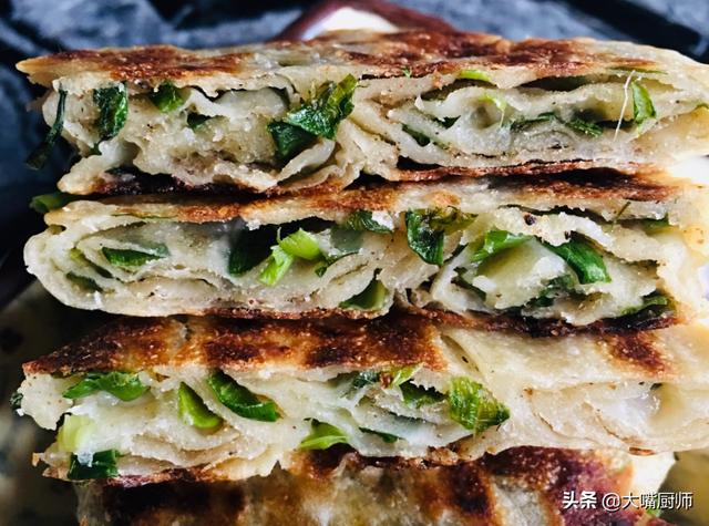 饼店做葱油饼的秘诀,金黄酥脆层次多,零基础也学得会,建议收藏休闲区蓝鸢梦想 - Www.slyday.coM 饼店做葱油饼的秘诀,金黄酥脆层次多,零基础也学得会,建议收藏休闲区蓝鸢梦想 - Www.slyday.coM