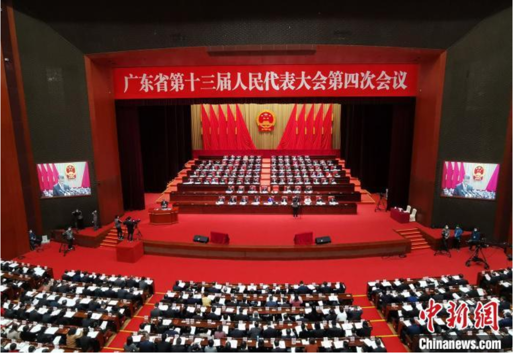 深圳2021年GDP超广州_深圳地铁线路图2021年(3)