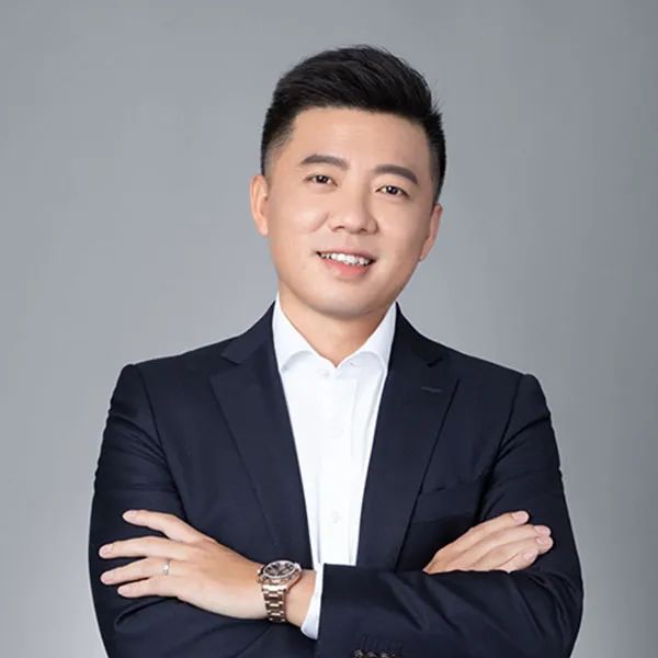 鑫峰董事长_时代峰峻董事长李飞(3)