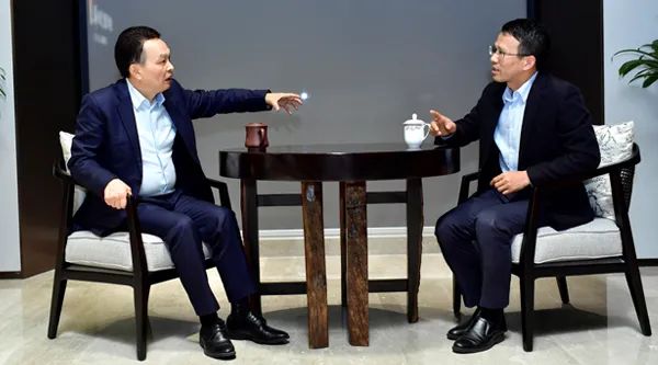 华林董事长_昙华林图片