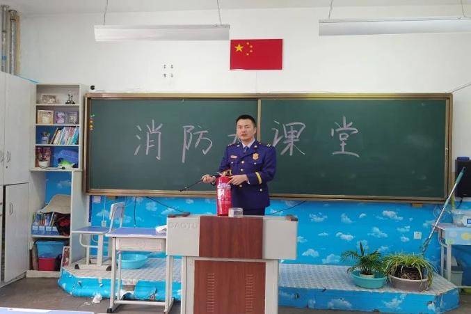 四平支队黄力佳喜获共青团中央表彰
