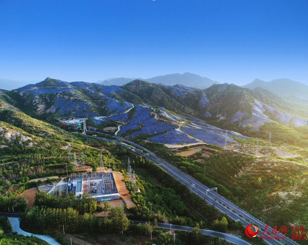 石家庄平山县光伏俯瞰图.徐广摄