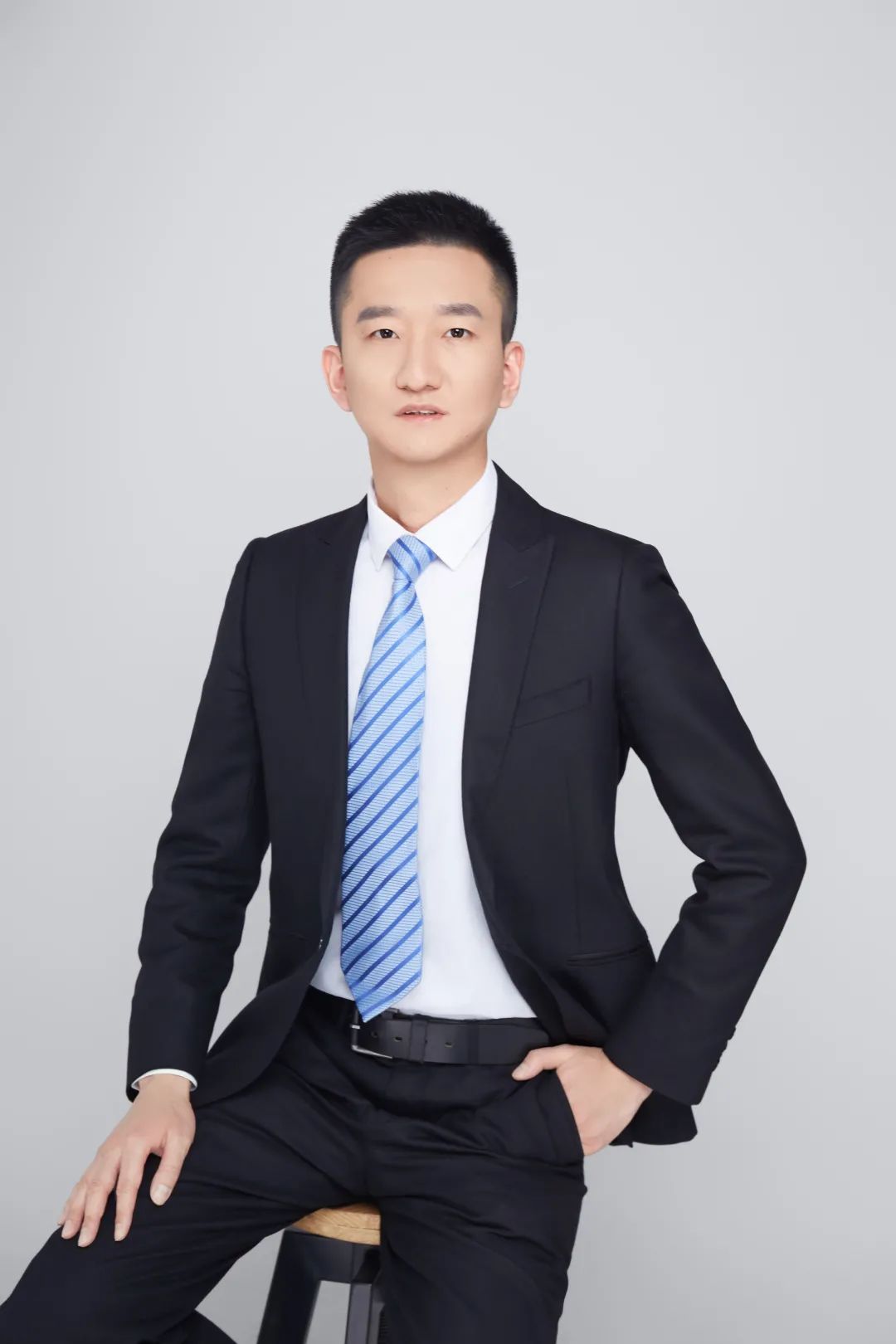 东亚前海证券研究所集体入驻新浪微博