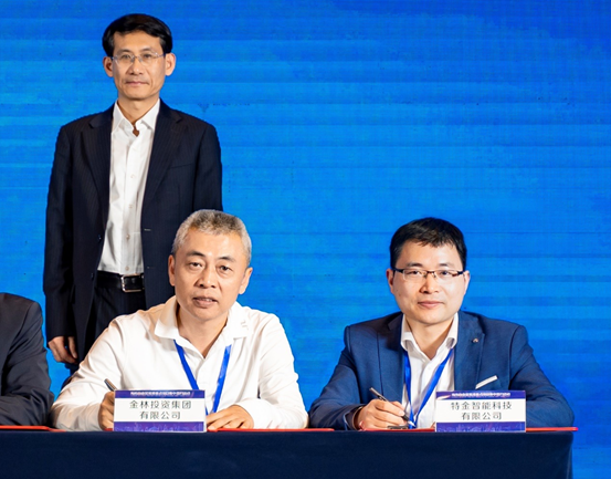 海航通航董事长_董事长办公室图片(3)