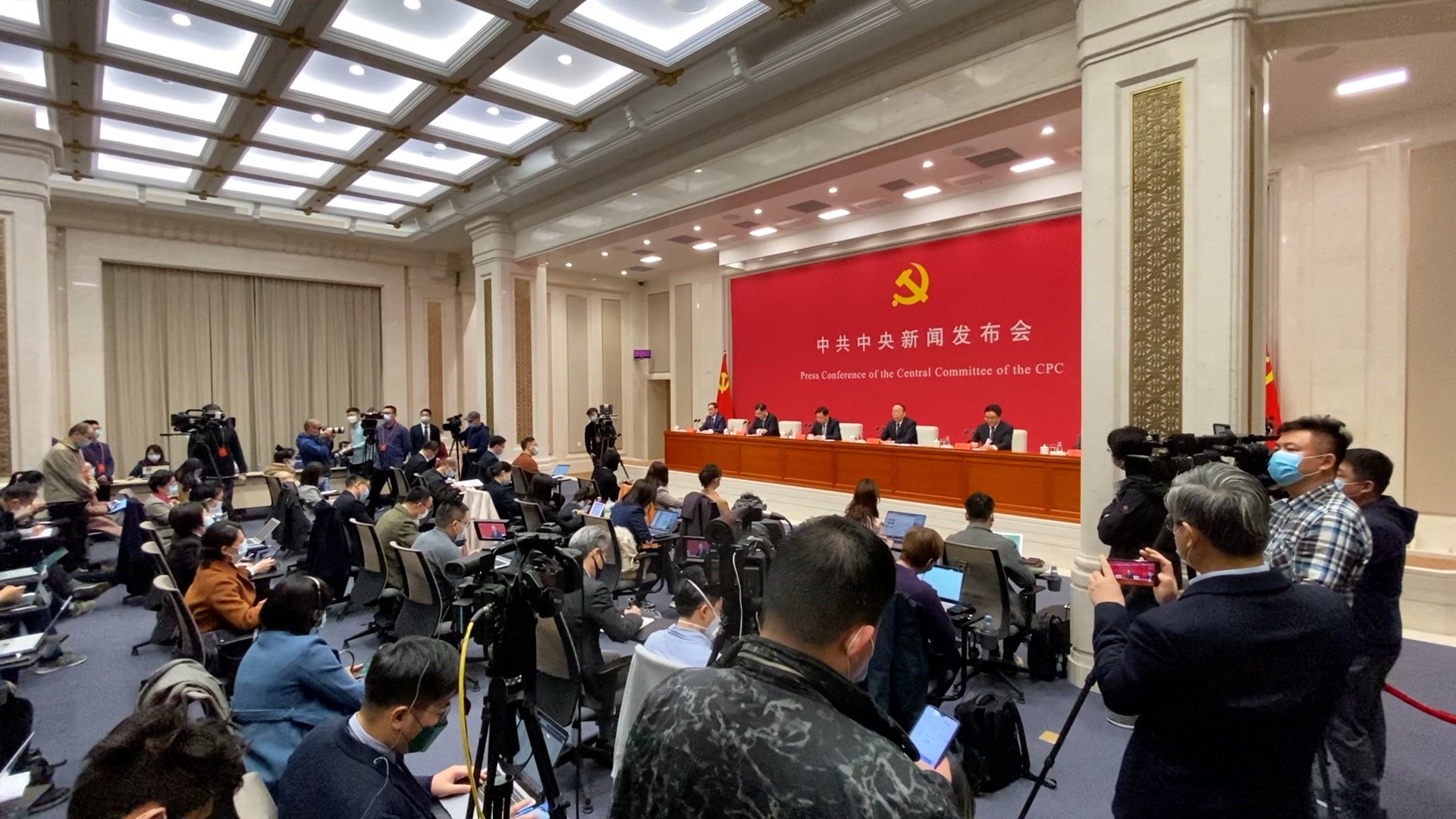 重点是2021年中国共产党中央委员会第一次新闻发布会。 新闻发布会| 基层党组织| 党中央_新浪网