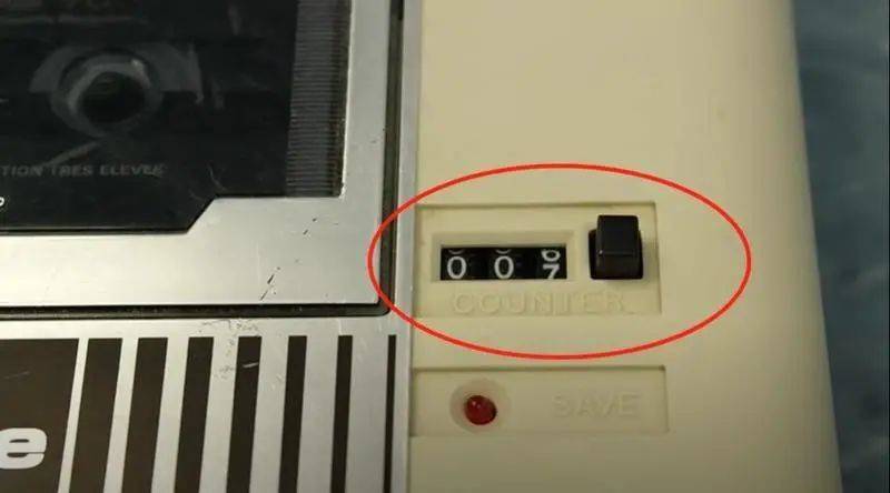 配置在C2N磁带播放机上的计数器