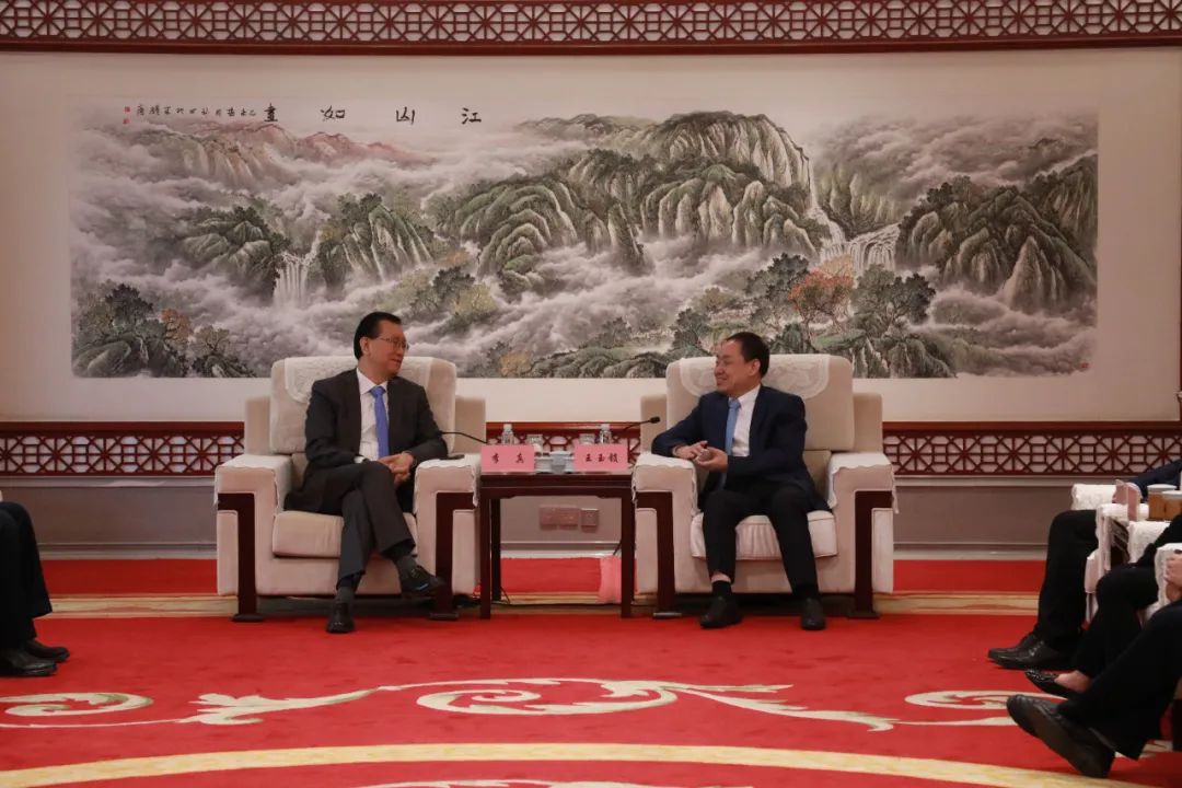 新奥燃气董事长_新奥燃气图片