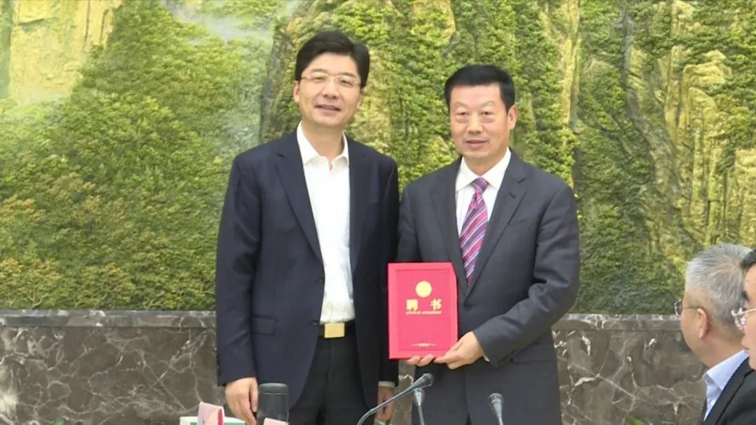 瓯江老总_温州大学瓯江学院