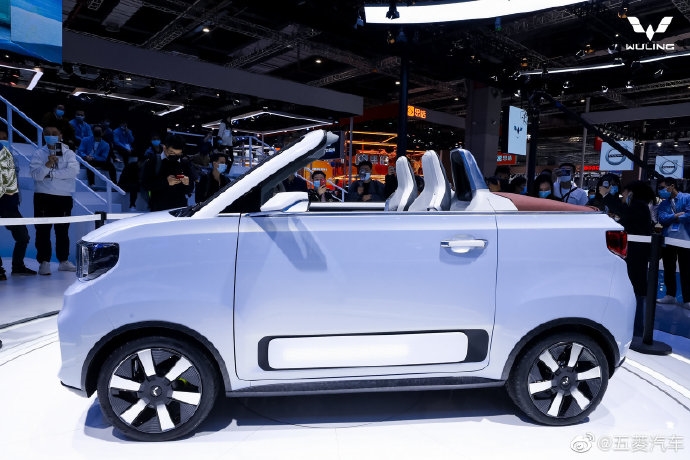 五菱宏光miniev新款,奇瑞电动小汽车2万 五菱宏光miniev敞篷版将登陆欧洲开卖起售价达2万欧元