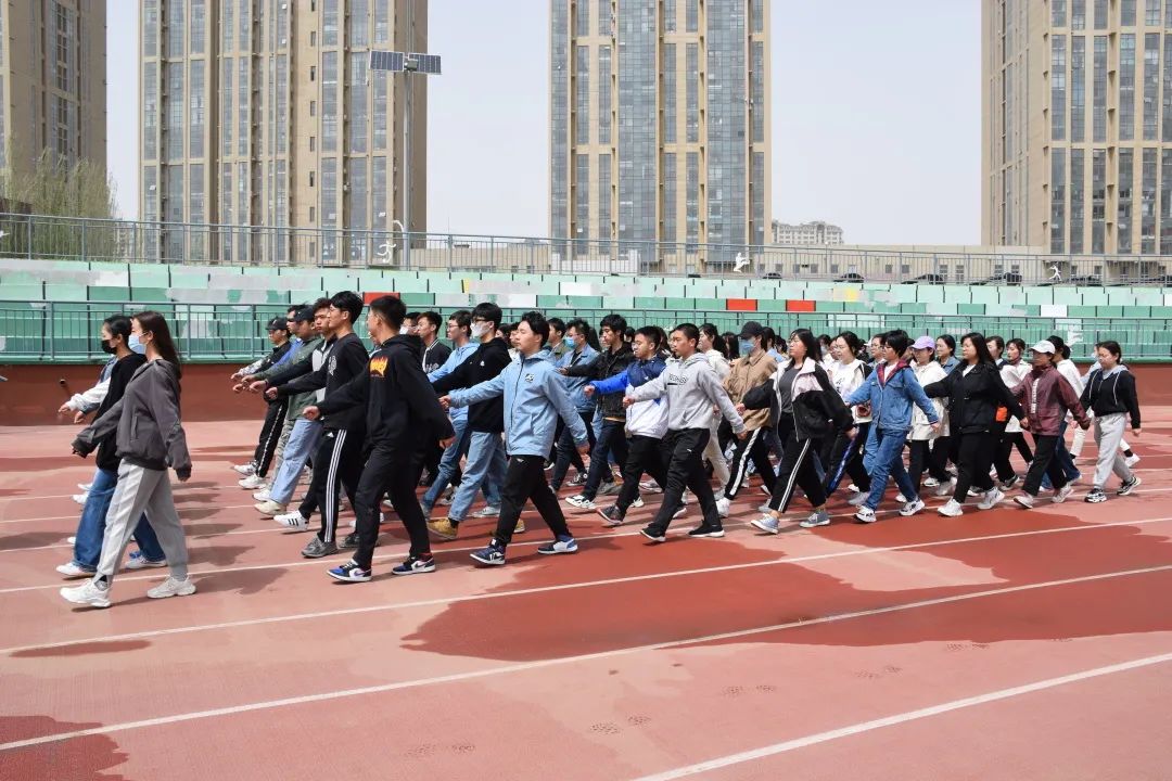 现场直击!内大运动会倒计时!