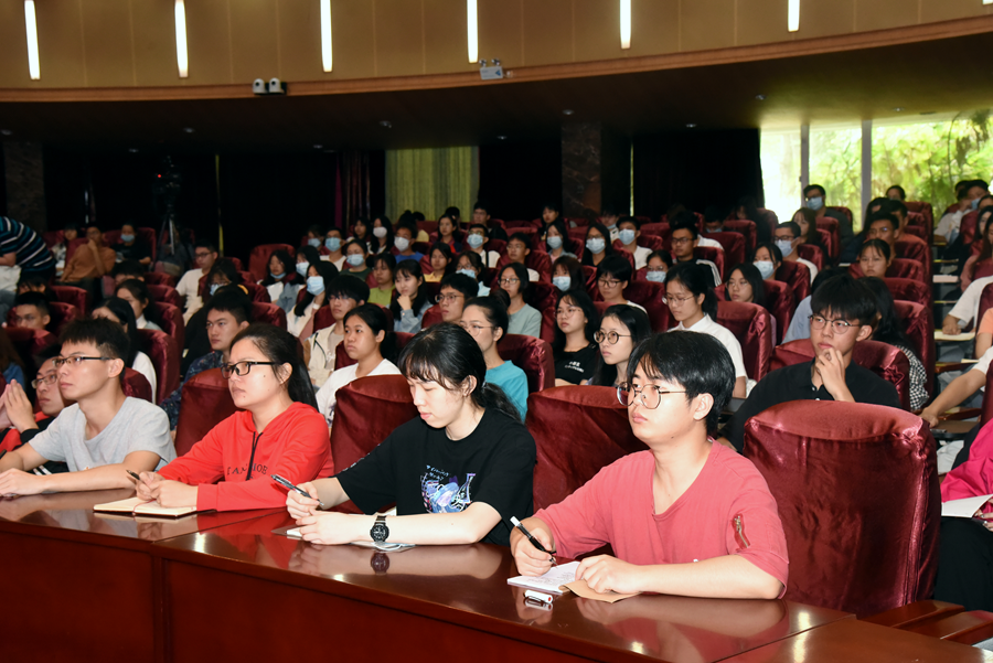 校长讲授思政第一课:学史明志守初心,砥砺前行勇担当!