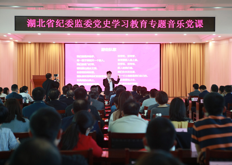 百年岁月路与歌