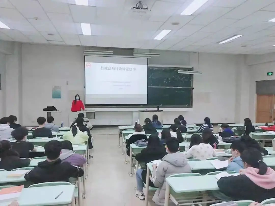 五一|致敬每一位默默无闻的校园劳动者
