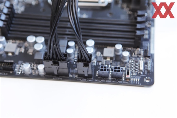 IntelǿATX12VOԴ

׼塢Դ̶ˬ