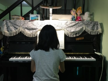 落差的曲谱_落差王忻辰钢琴简谱