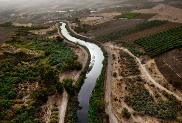 这条源于黎巴嫩,叙利亚的河流,流经以色列,巴勒斯坦和约旦,全长251