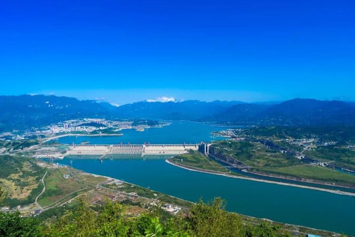 "三峡品牌"再写资本故事作为中国最大的清洁能源集团,三峡集团紧紧