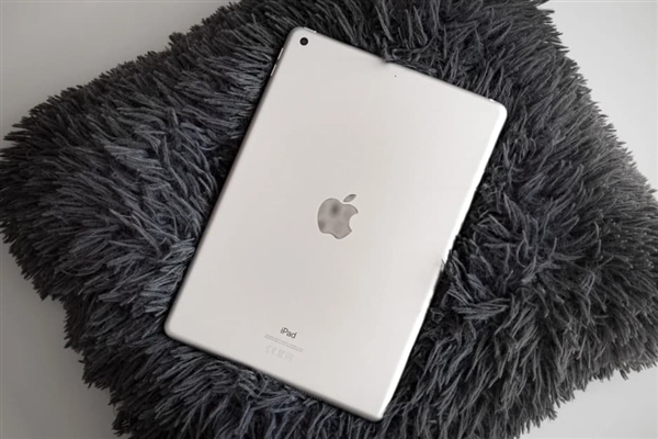 iPad 8成一季度
寰球最畅销平板 第九代
预备中:维持高性价