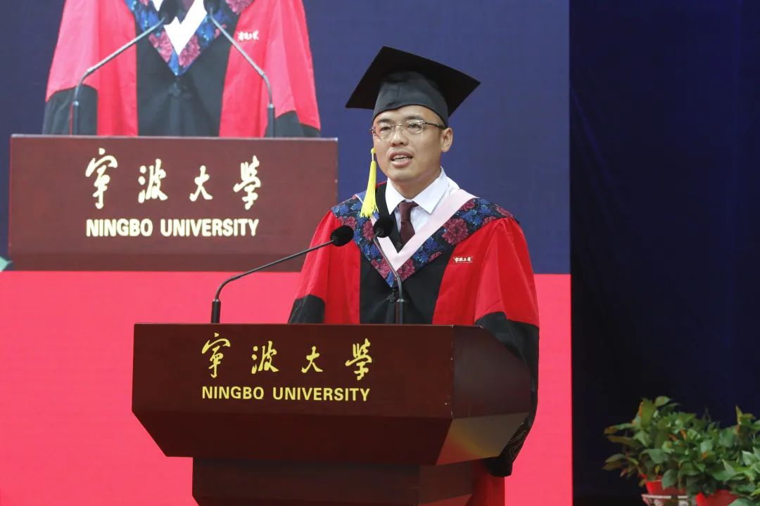 导师代表发言|总有一种力量激励我们前行