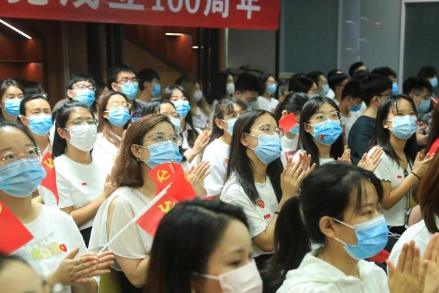 建党100周年大学生,大学生建党100周年 90名中财大学生参加建党百年庆祝大会学生赵建铭致献词